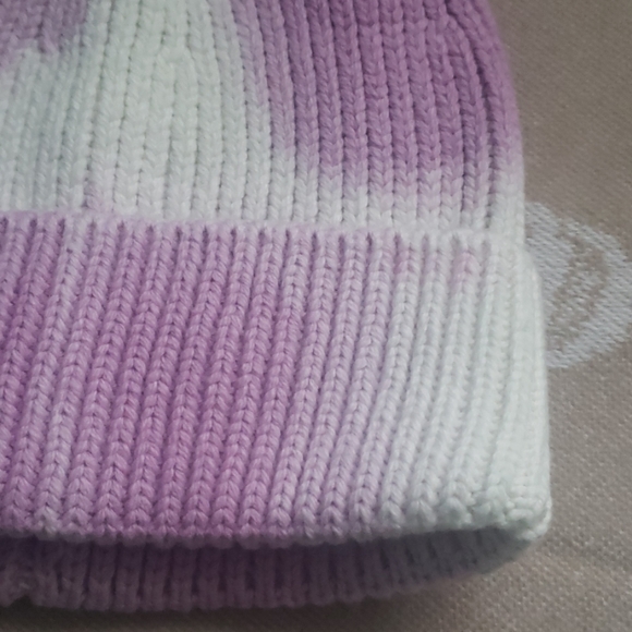 GAP Womens Winter Hat Beanie NEW - Picture 4 of 5